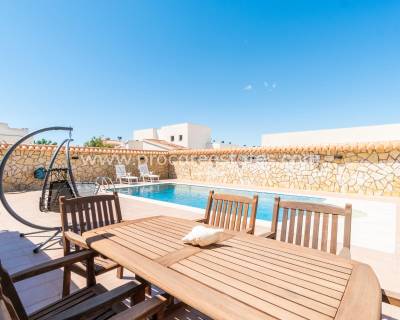 Villa - Verkauf - Torrevieja - M-25036