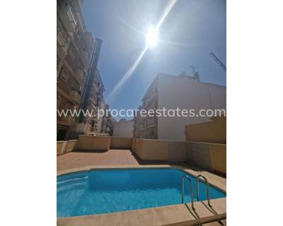 Wohnung - Verkauf - Torrevieja - Paseo maritimo