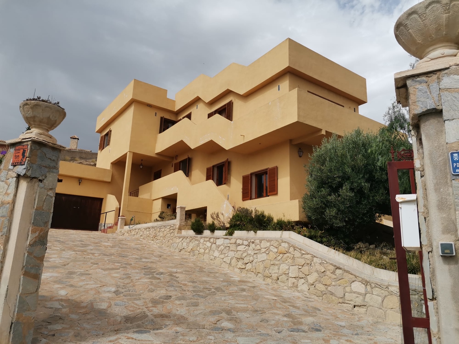 PCE-3015: Villa for sale in Crevillente