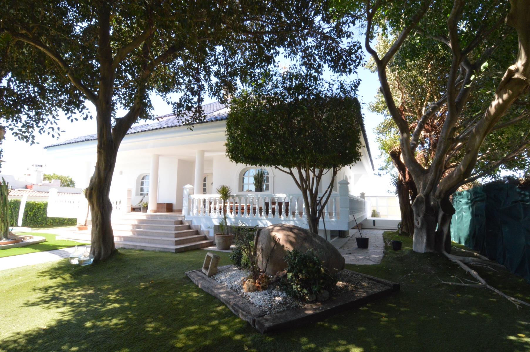 PCE-1404: Villa for sale in Torrevieja